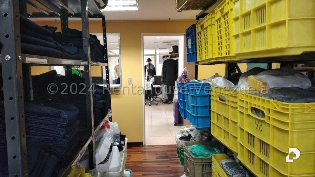 Oficina en Bello Monte, Caracas – 14