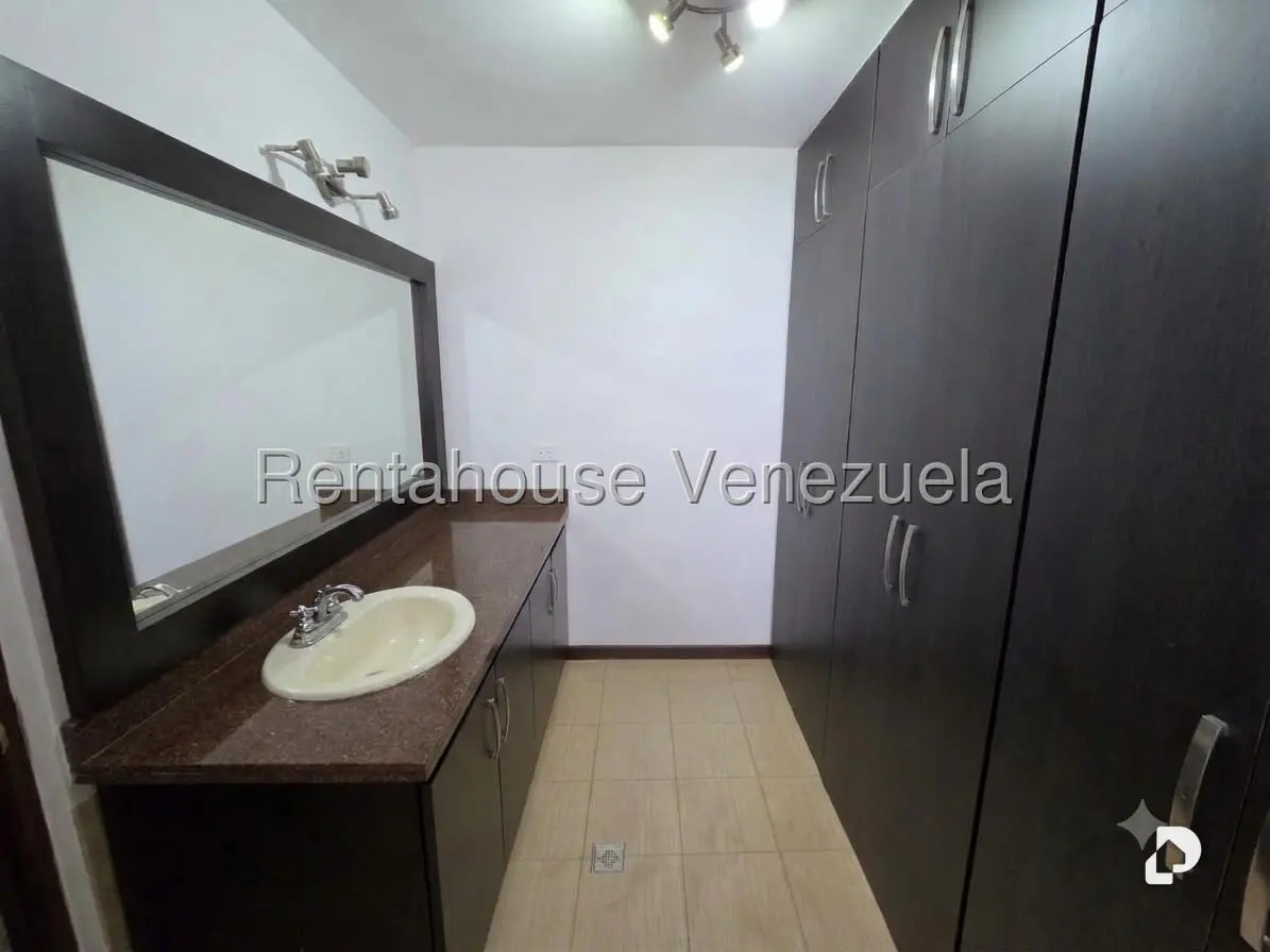 Apartamento en Los Naranjos (del Cafetal), Caracas – 16