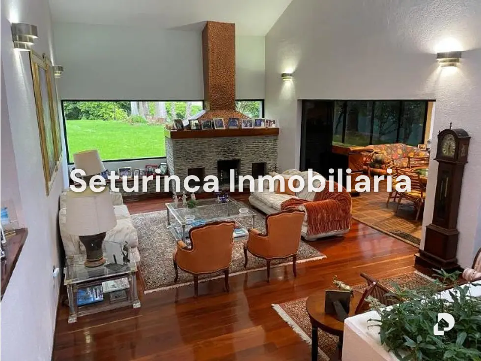 House in La Lagunita, Caracas – 17