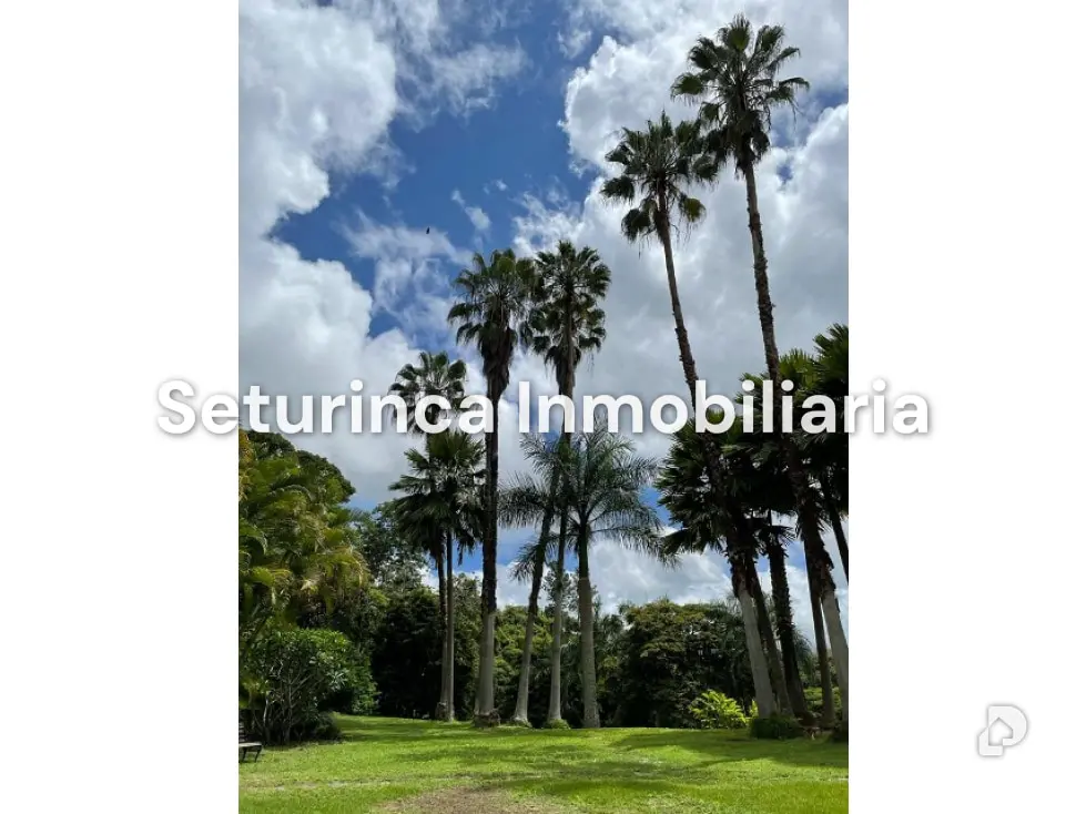House in La Lagunita, Caracas – 29