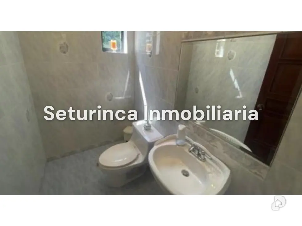 House in La Lagunita, Caracas – 8