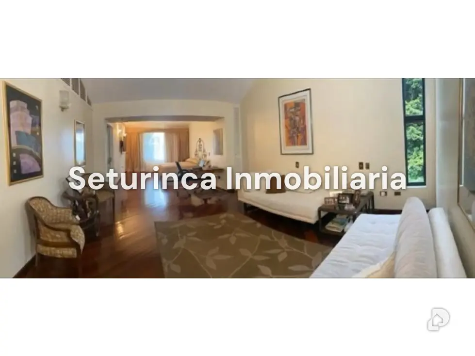 House in La Lagunita, Caracas – 16
