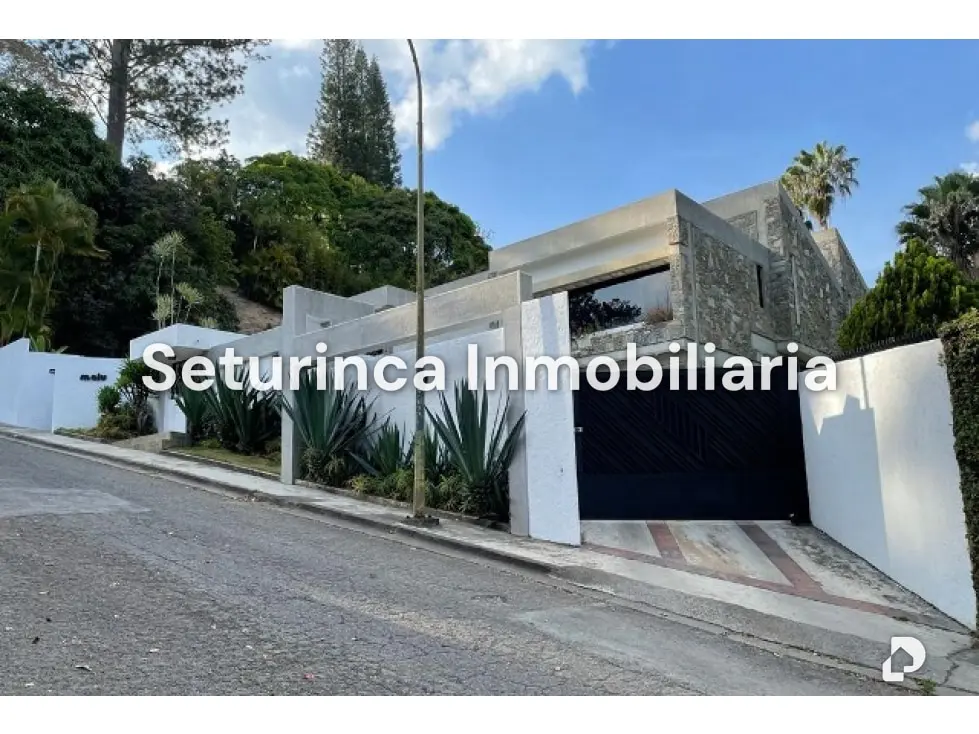 House in La Lagunita, Caracas – 26