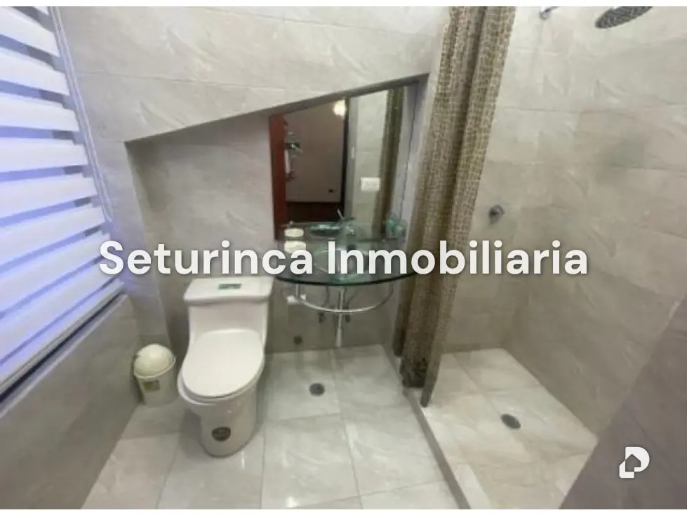 House in La Lagunita, Caracas – 4