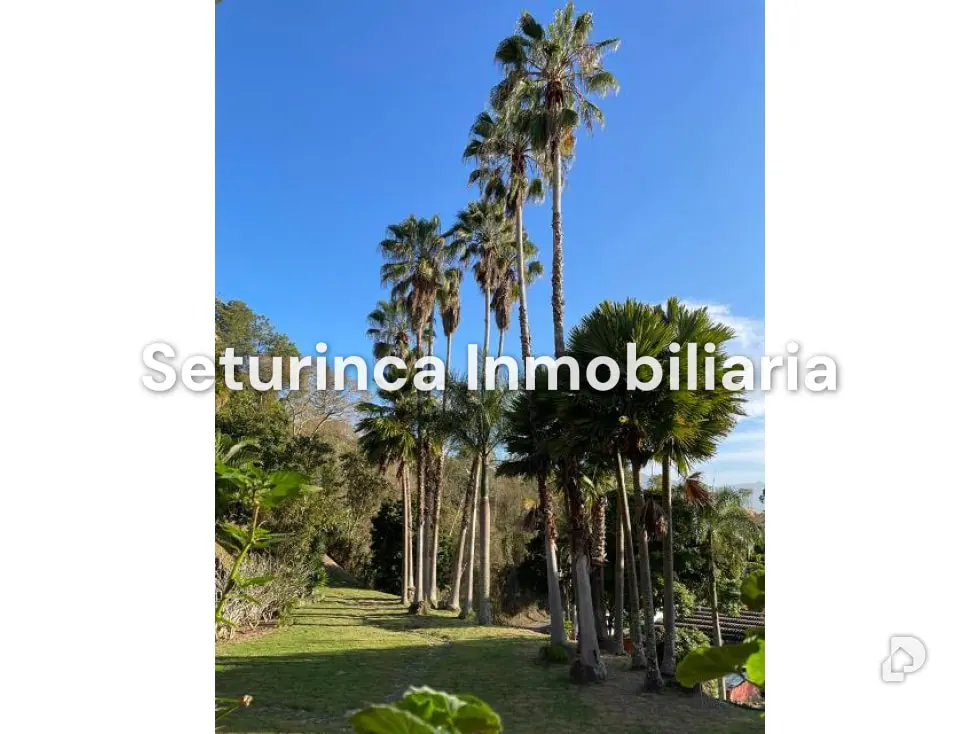 House in La Lagunita, Caracas – 22