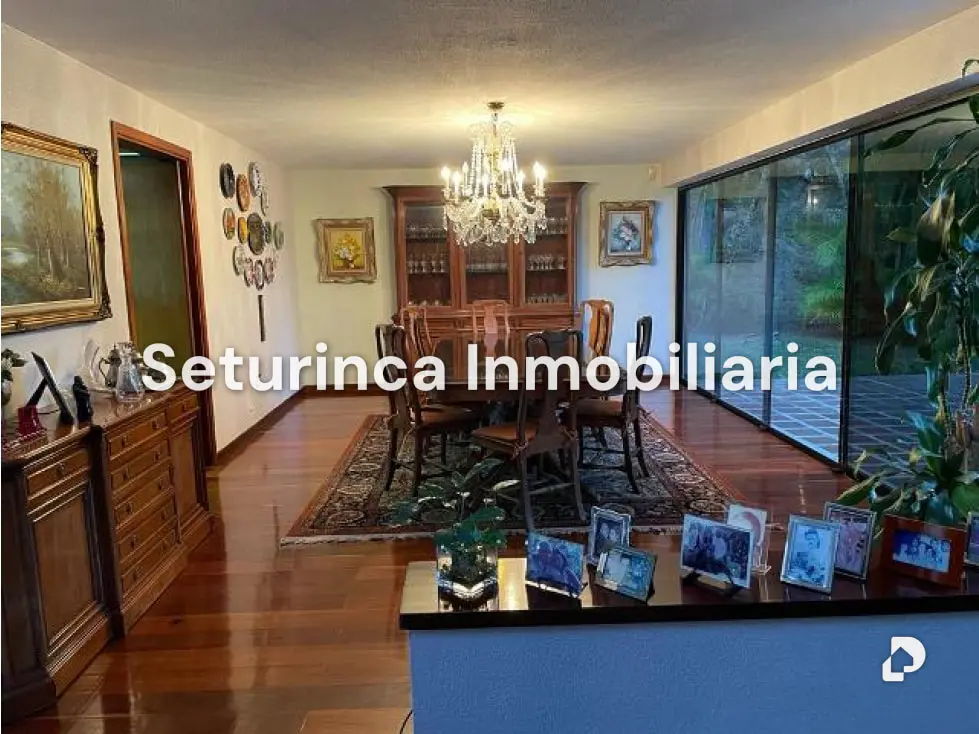 House in La Lagunita, Caracas – 18
