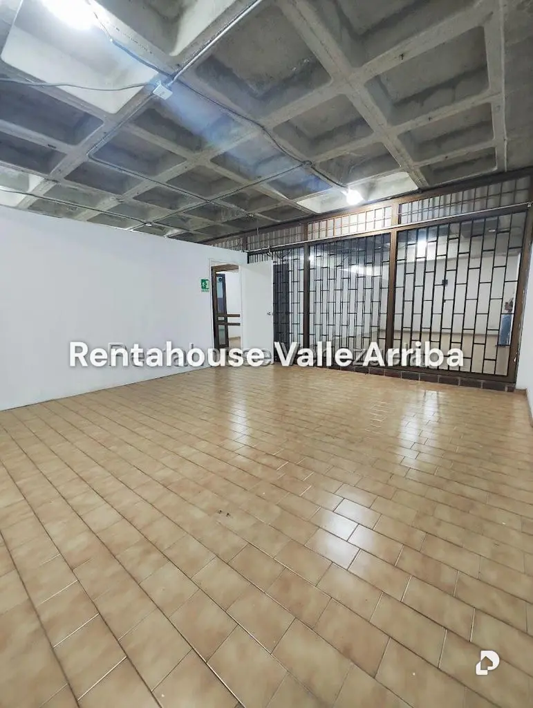 Local comercial en Los Dos Caminos, Caracas – 12