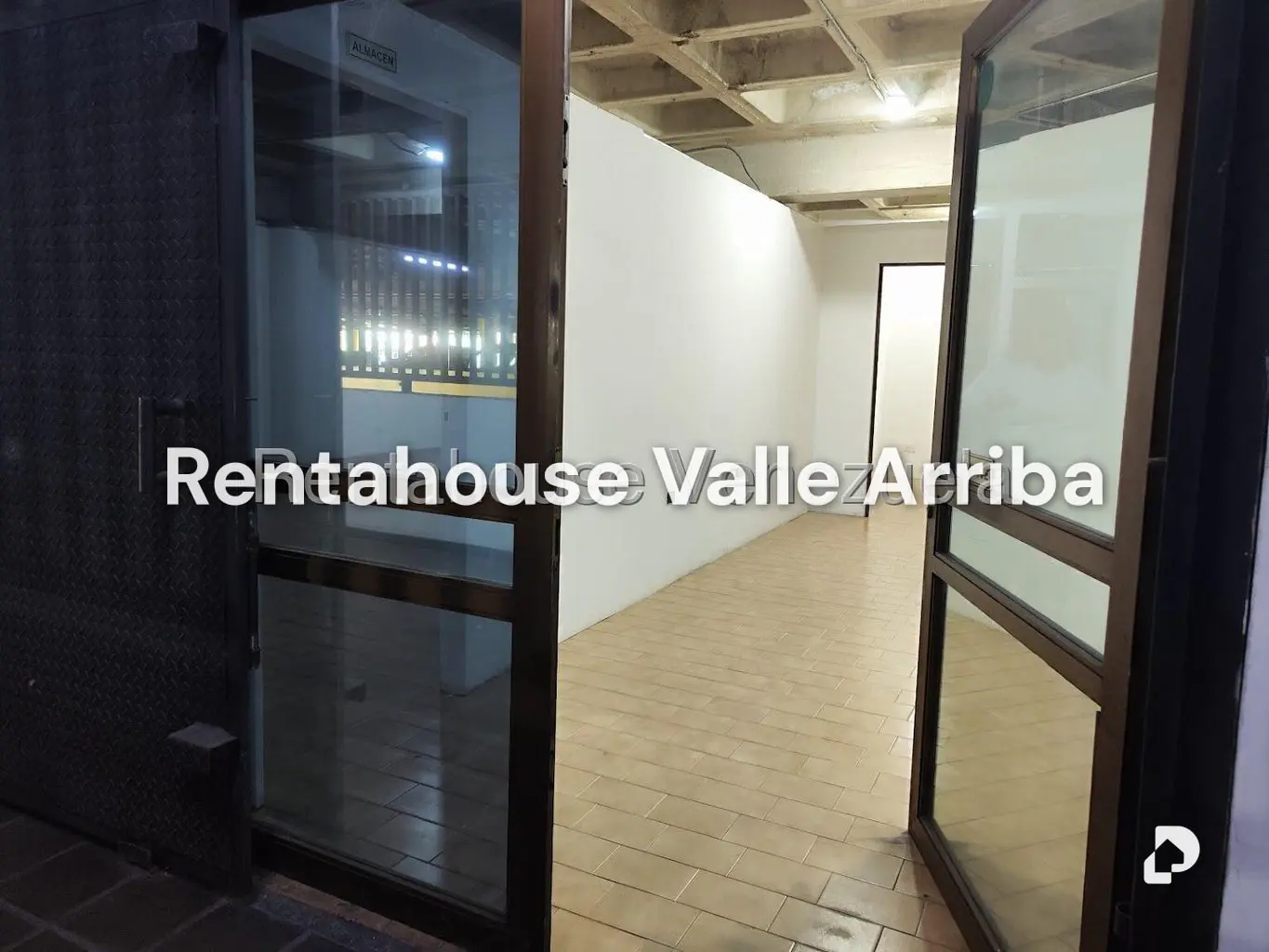 Local comercial en Los Dos Caminos, Caracas – 4