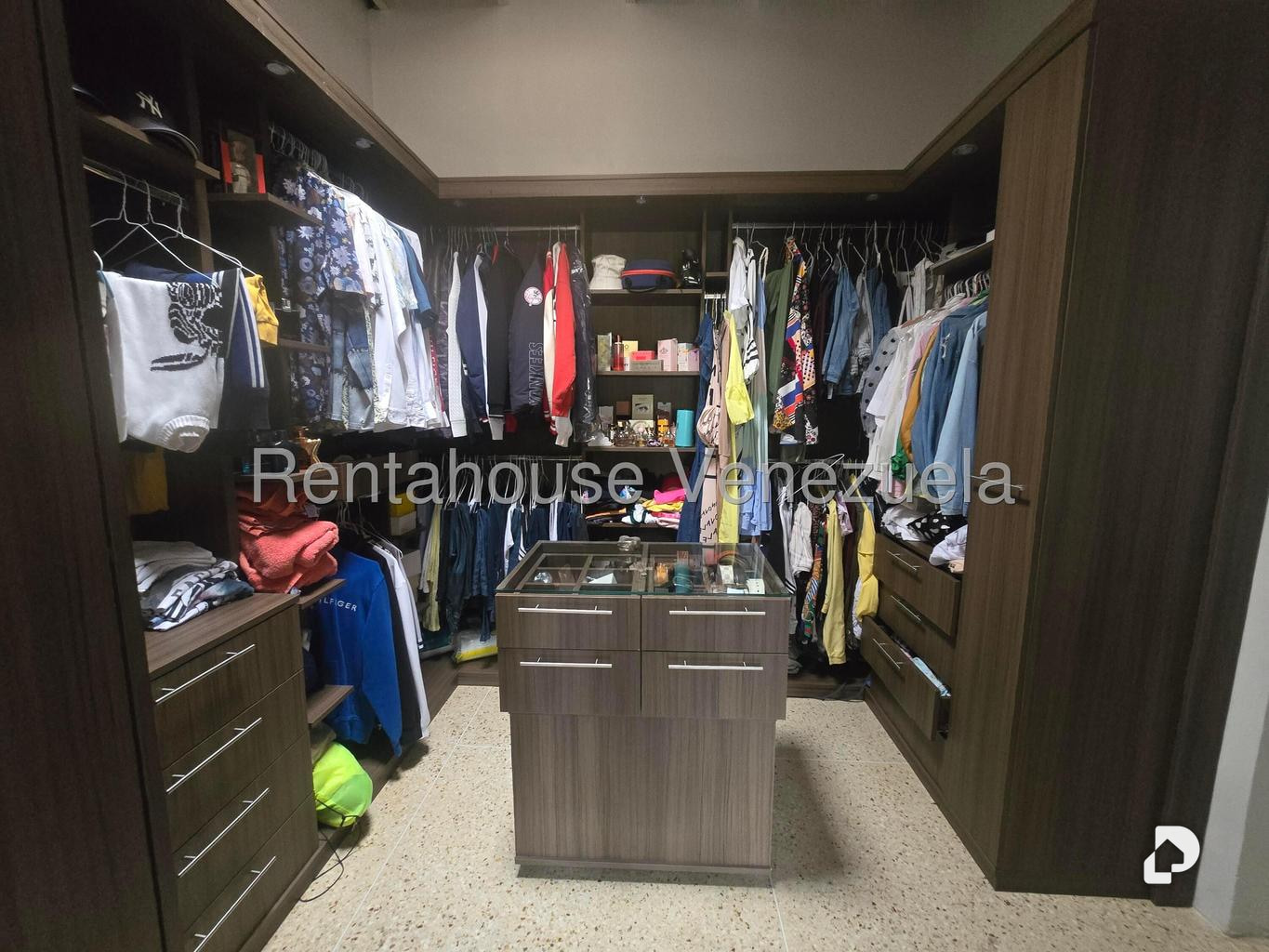 Casa en Macaracuay, Caracas – 41
