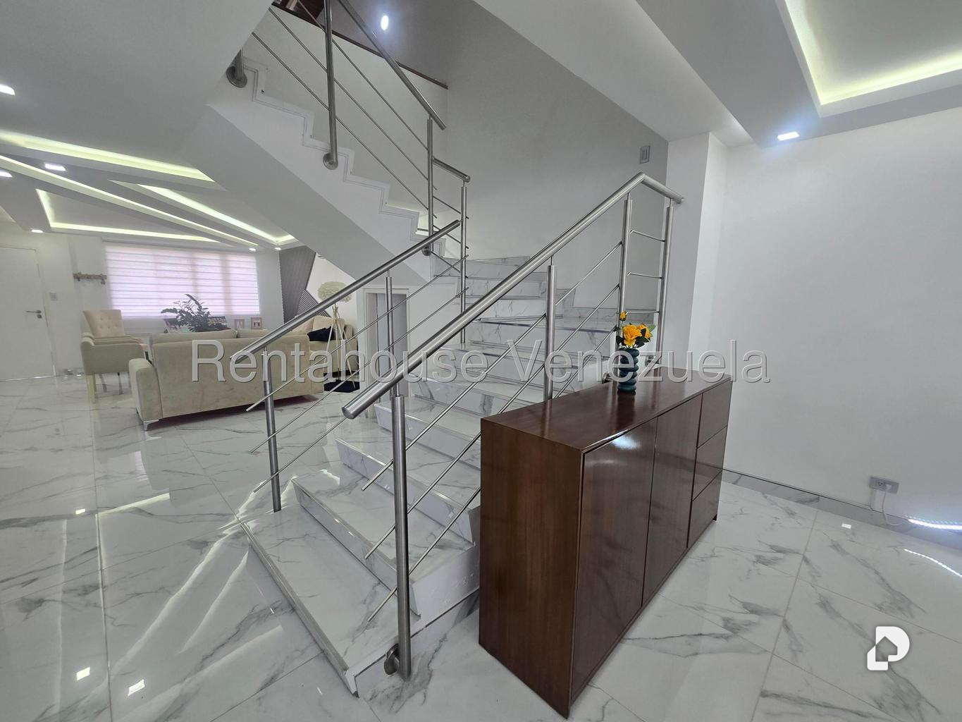 Casa en Macaracuay, Caracas – 24