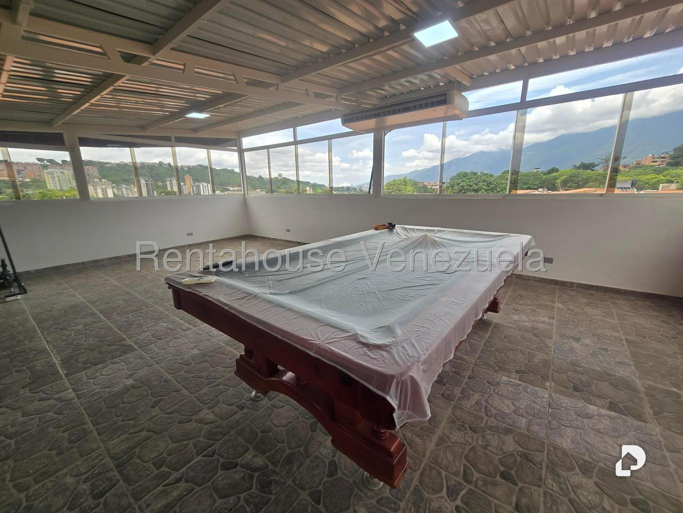 Casa en Macaracuay, Caracas – 64