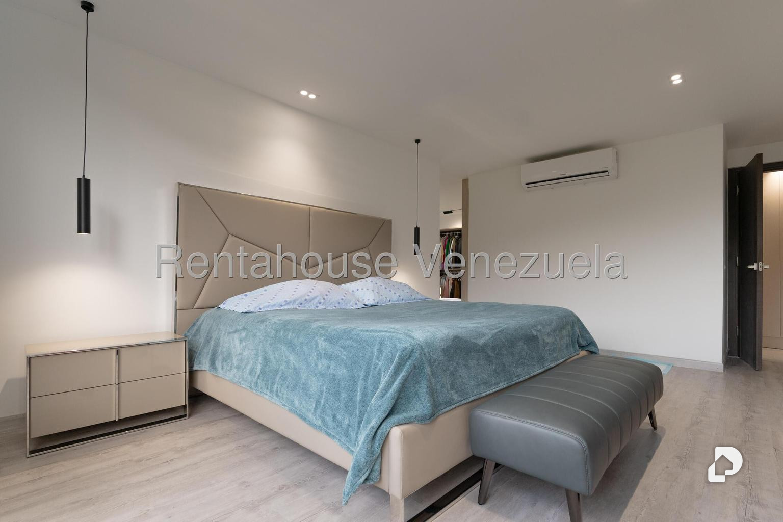 Apartment in Las Esmeraldas, Caracas – 28