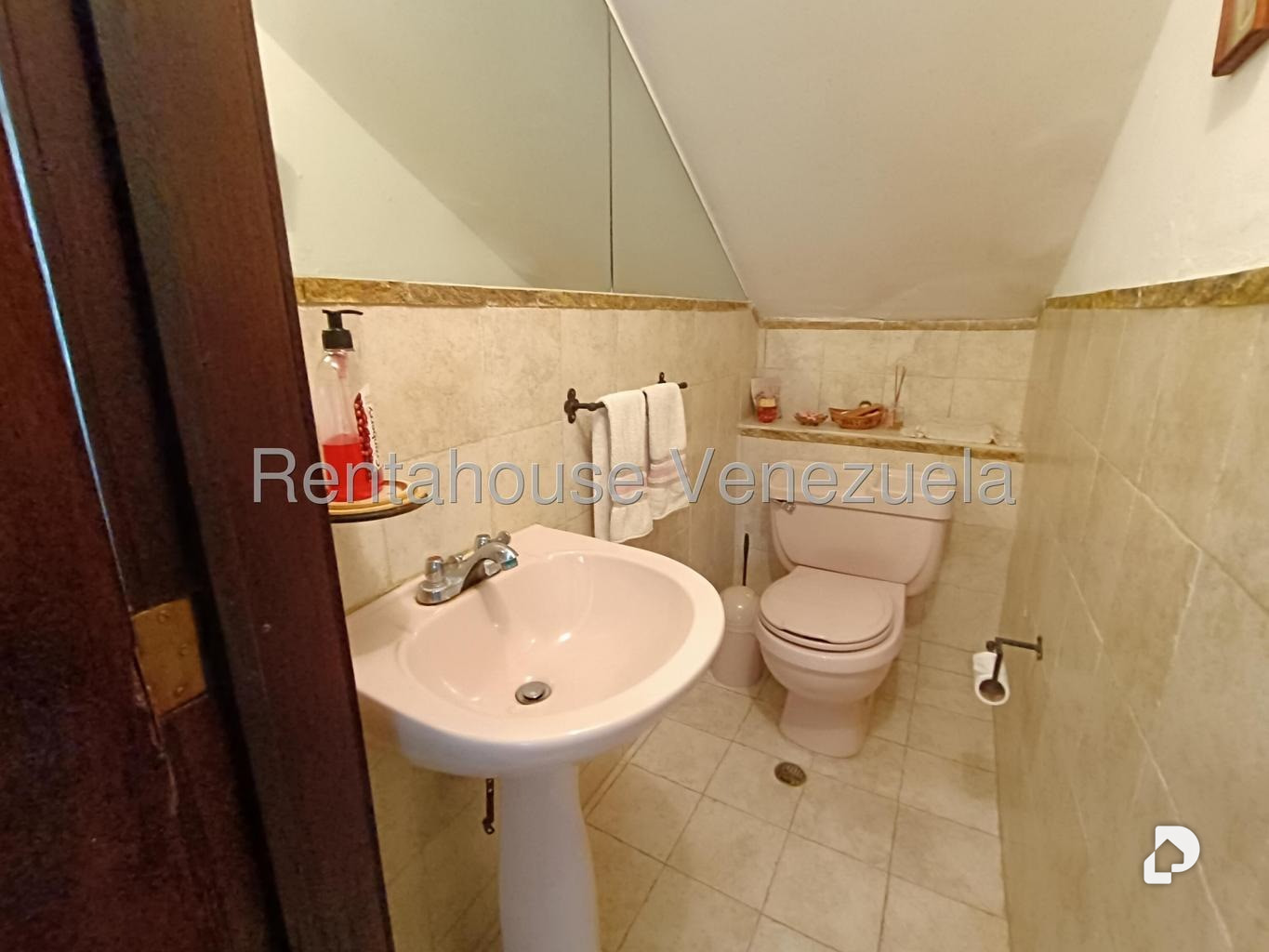 Casa en Santa Marta, Caracas – 40