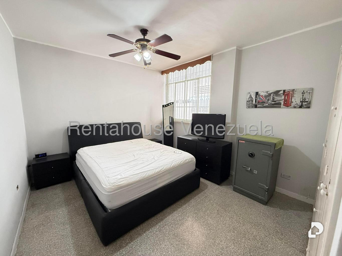 Apartamento en Los Palos Grandes, Caracas – 8