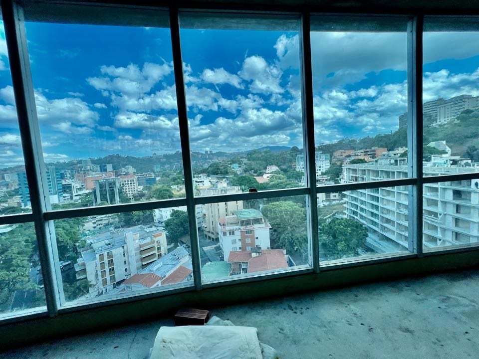 Oficina en Las Mercedes, Caracas - 1