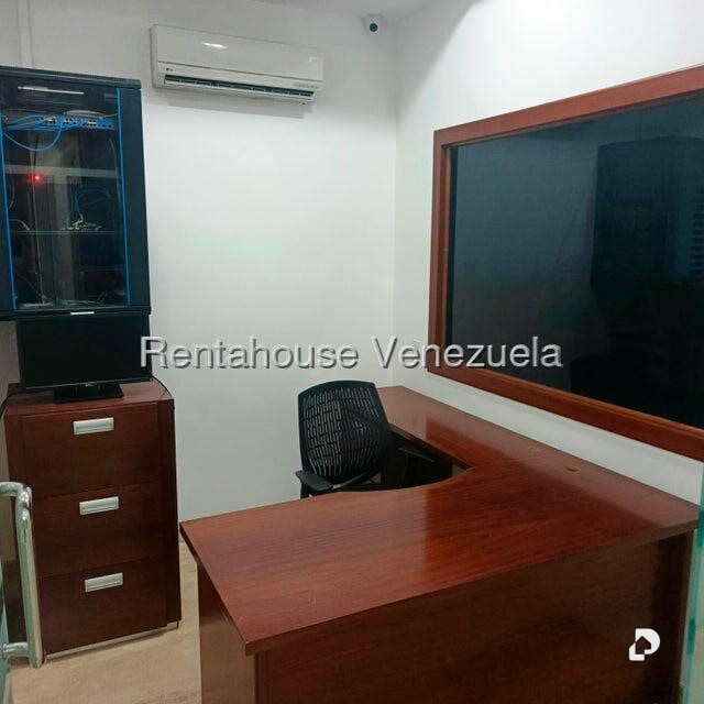 Oficina en Los Palos Grandes, Caracas – 7
