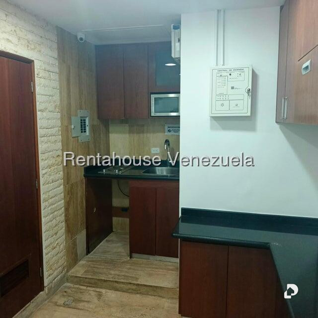 Oficina en Los Palos Grandes, Caracas – 15