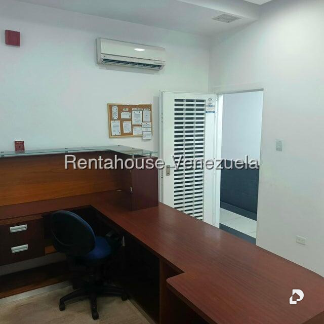 Oficina en Los Palos Grandes, Caracas – 1