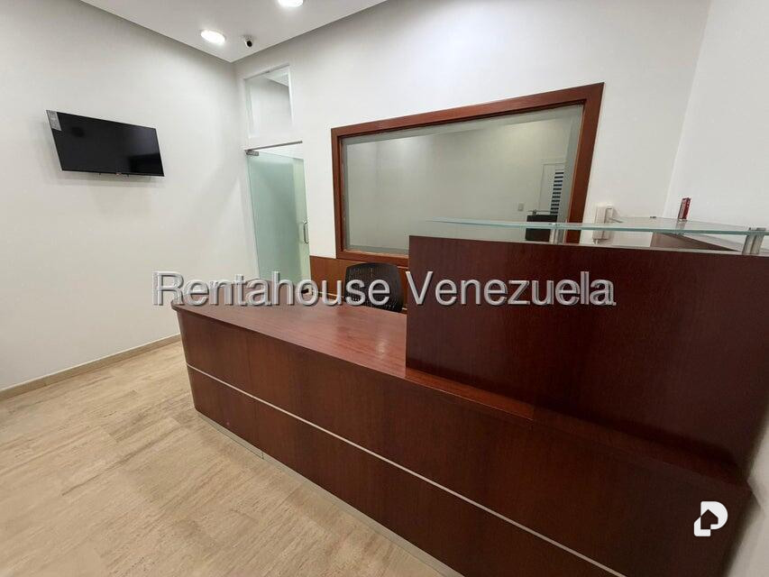 Oficina en Los Palos Grandes, Caracas – 2