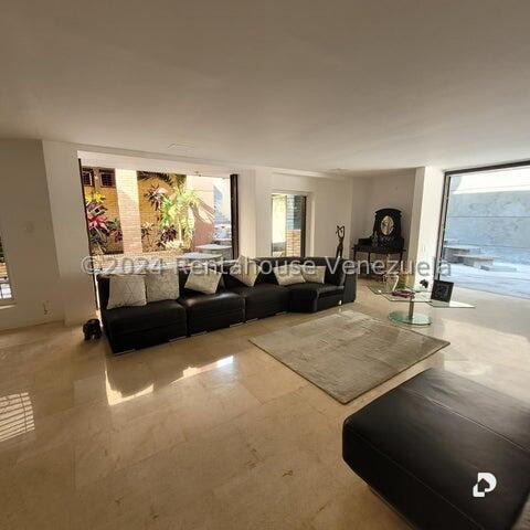 Casa en Cumbres de Curumo, Caracas – 4