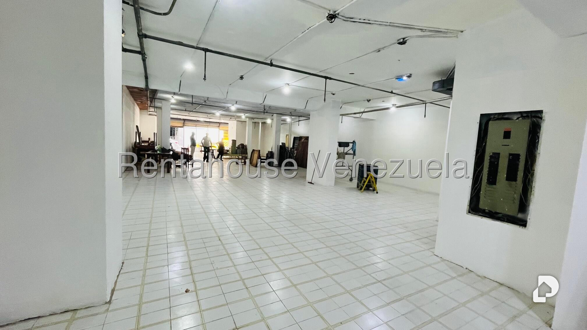 Local comercial en Parroquia La Candelaria, Caracas – 9