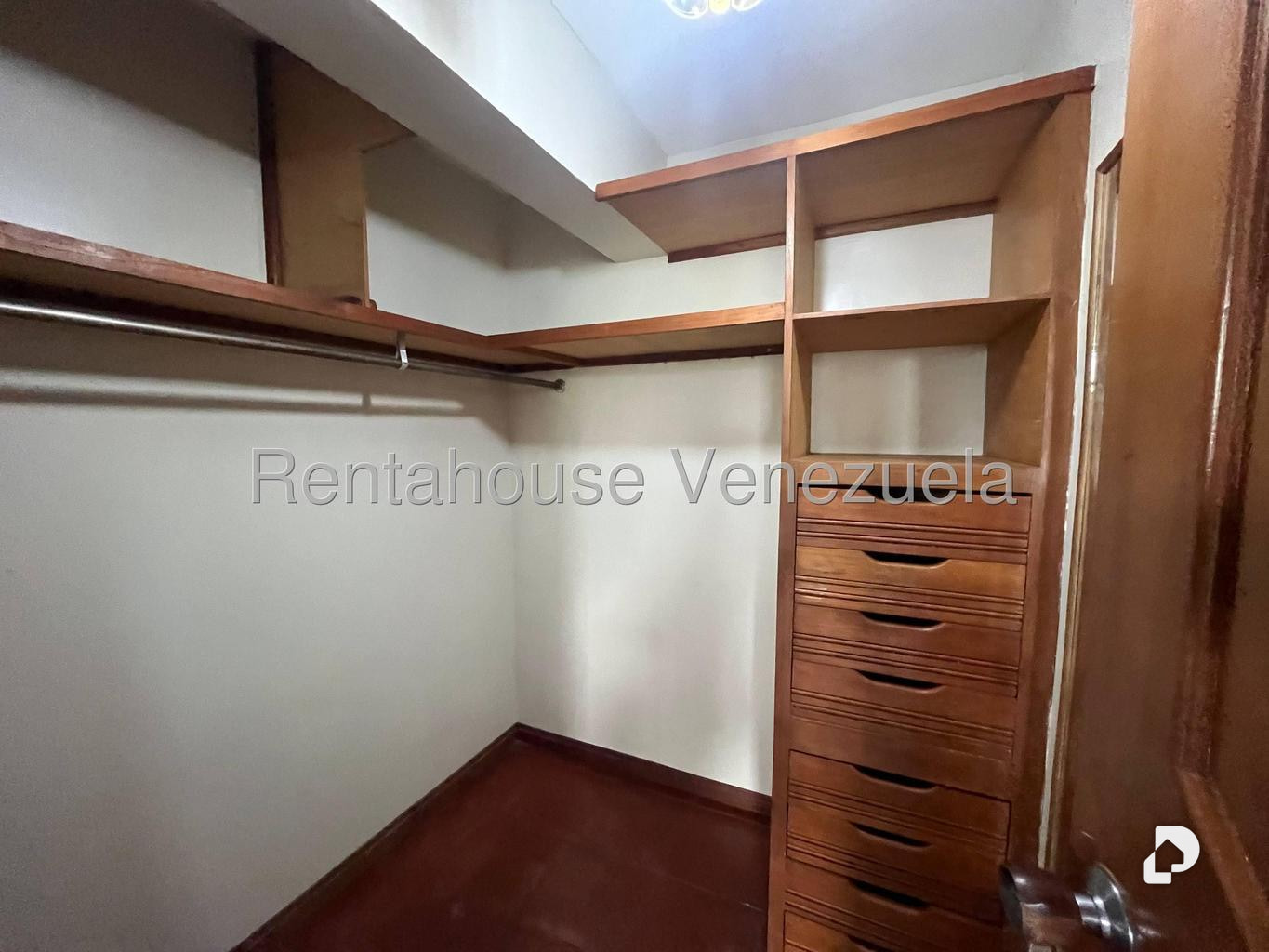 Apartamento en Guaparo, Valencia