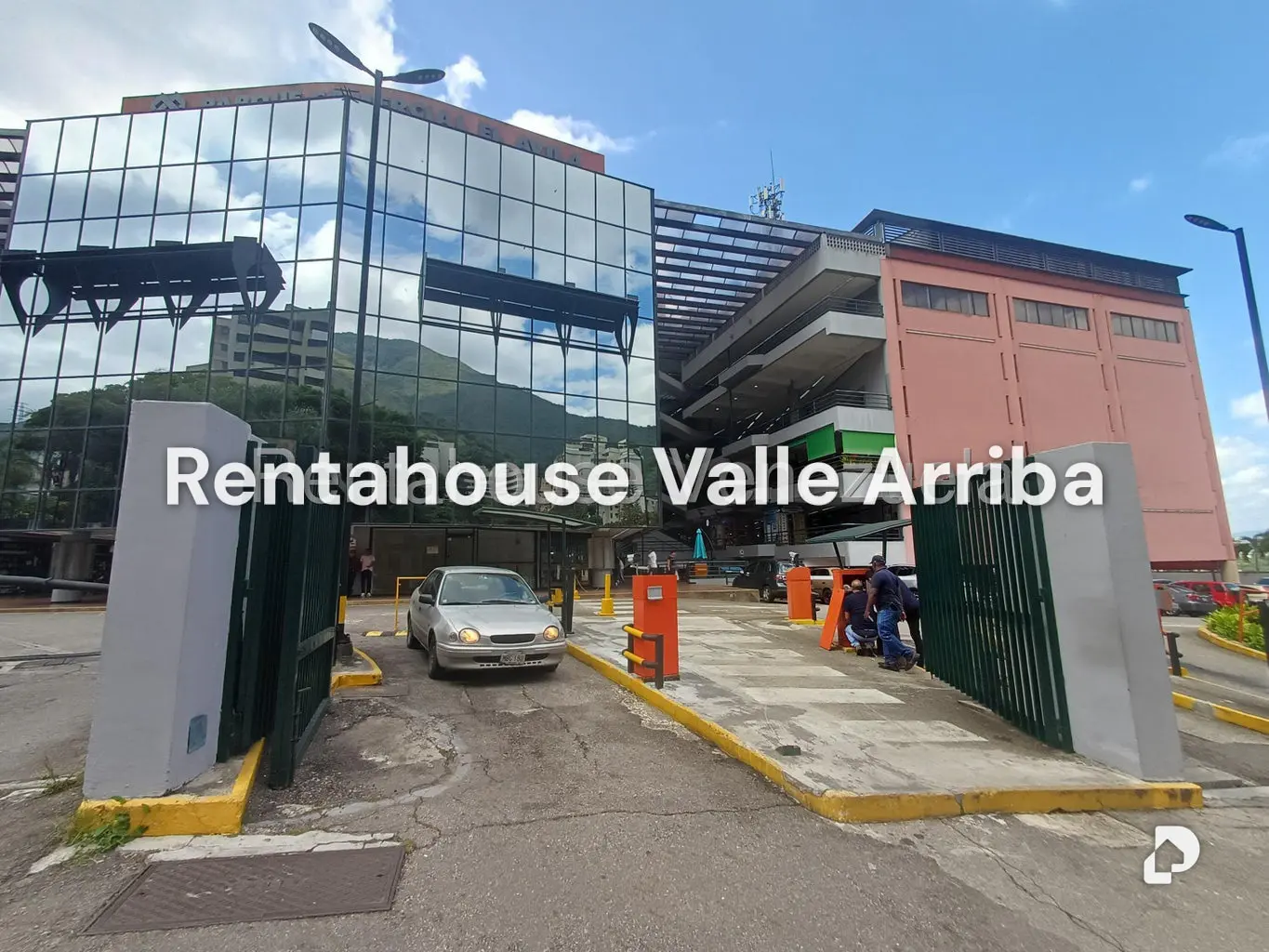 Local comercial en Terrazas del Ávila, Caracas – 1