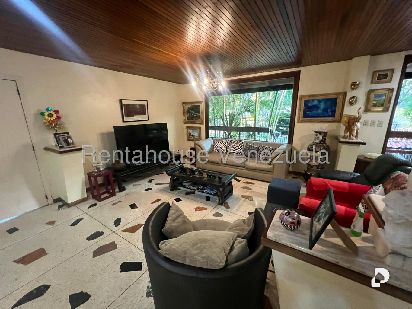 House in Los Geranios, Caracas – 24