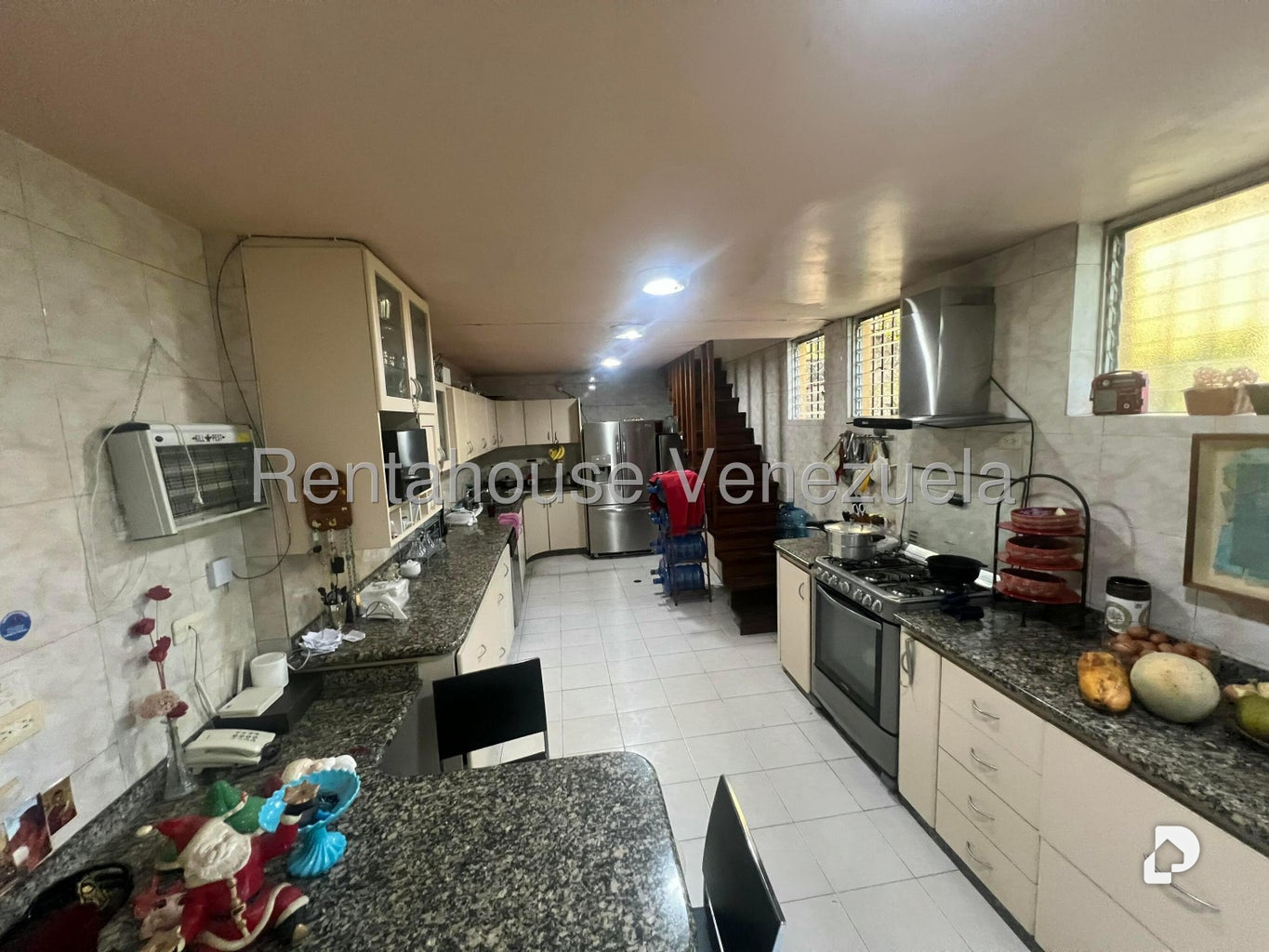 House in Los Geranios, Caracas – 15