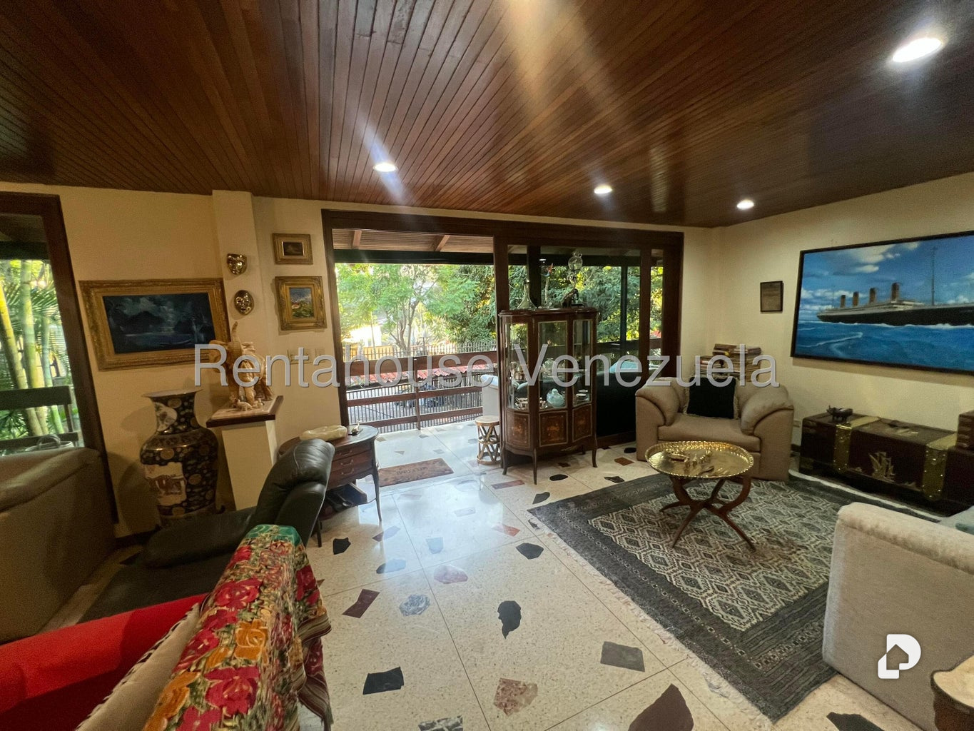 House in Los Geranios, Caracas – 29
