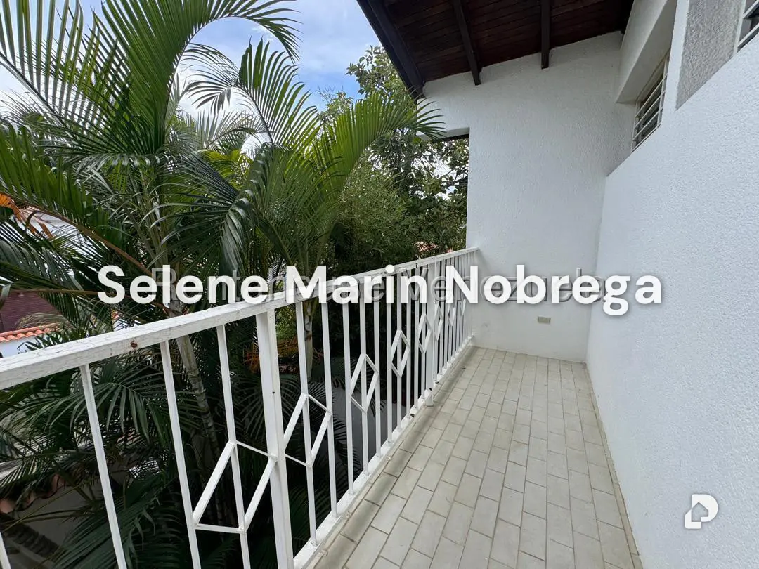 House in Alto Prado, Caracas – 24