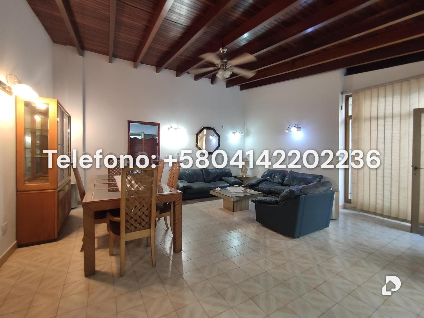 Casa en Los Palos Grandes, Caracas – 11