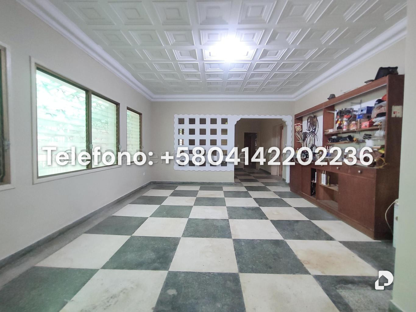 Casa en Los Palos Grandes, Caracas – 17
