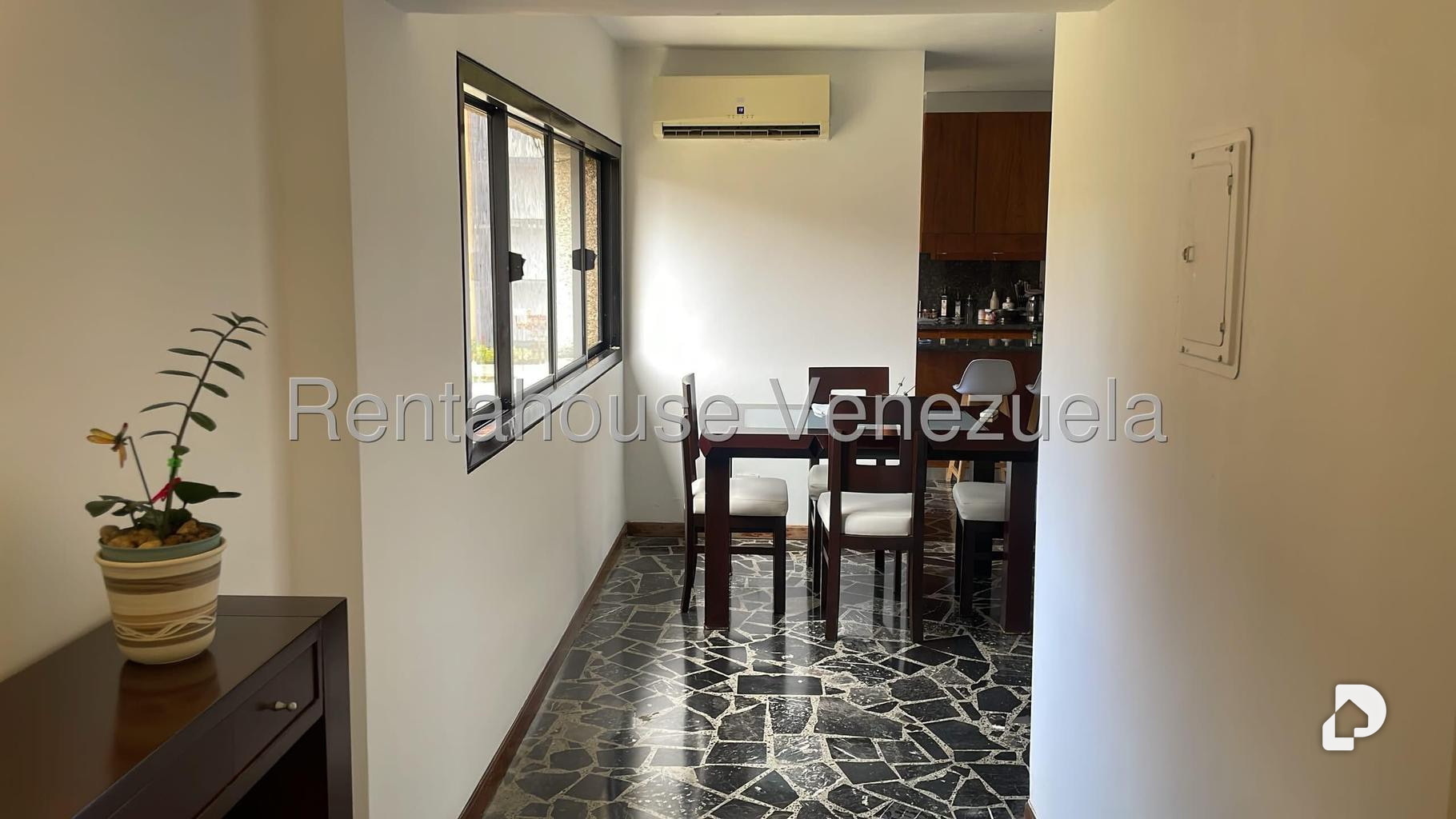 Apartamento en Colinas de Valle Arriba, Caracas – 2