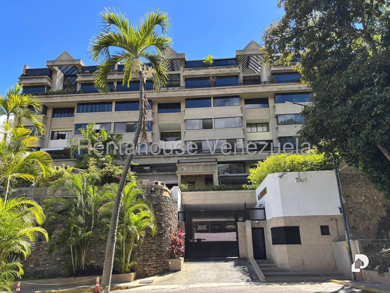 Apartamento en Colinas de Valle Arriba, Caracas – 1