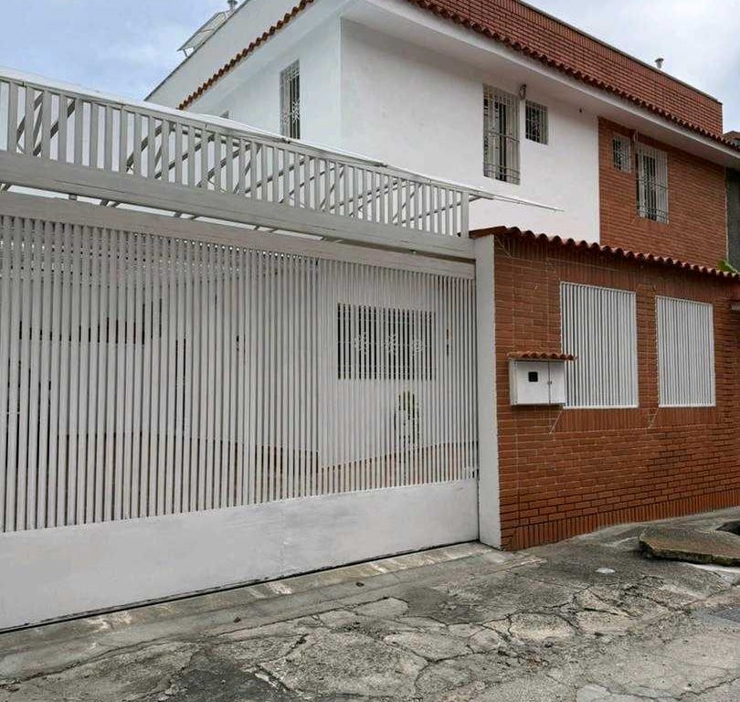 Casa en La Trinidad, Caracas - 1
