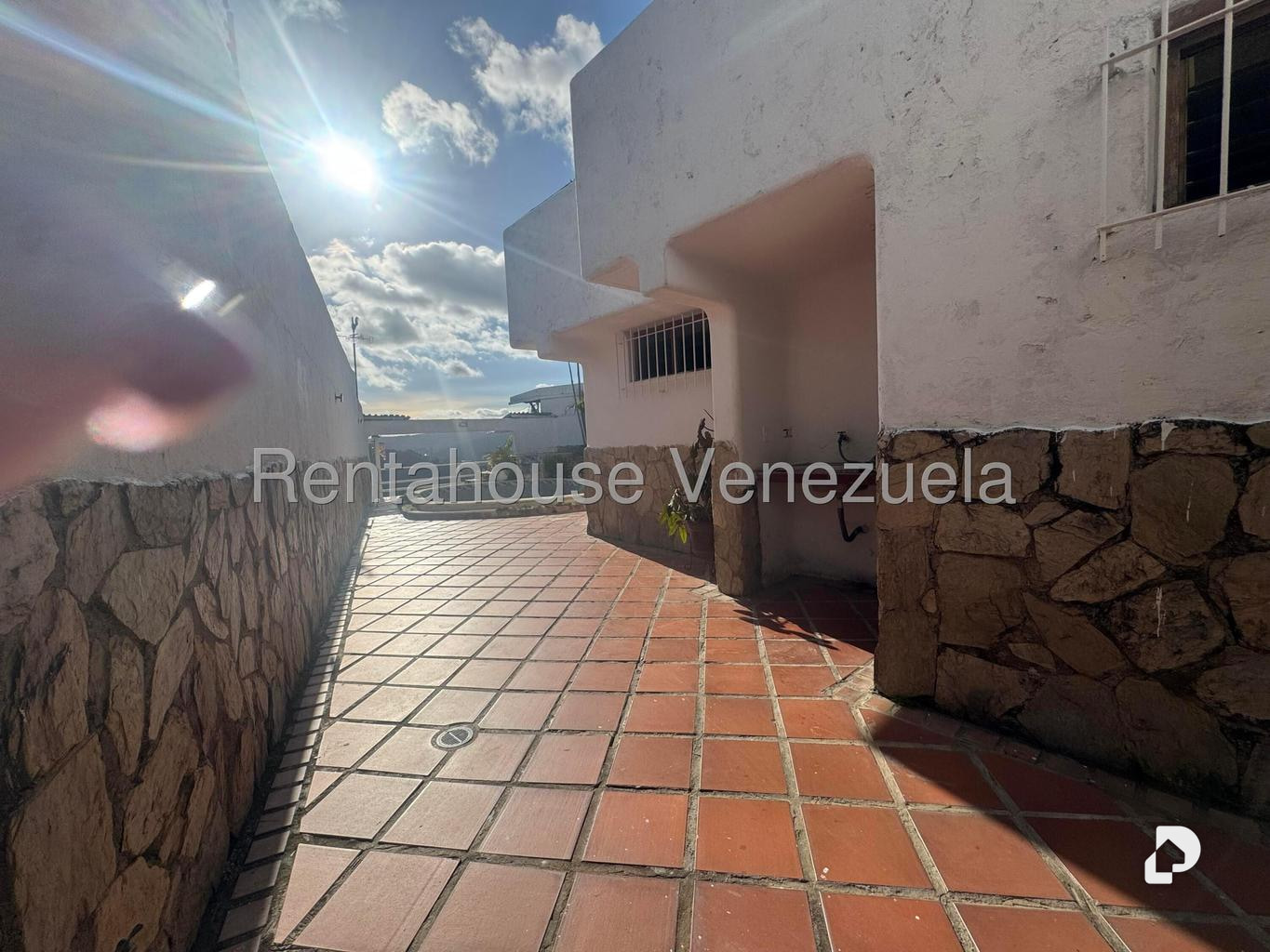 Casa en Los Naranjos (del Cafetal), Caracas – 24