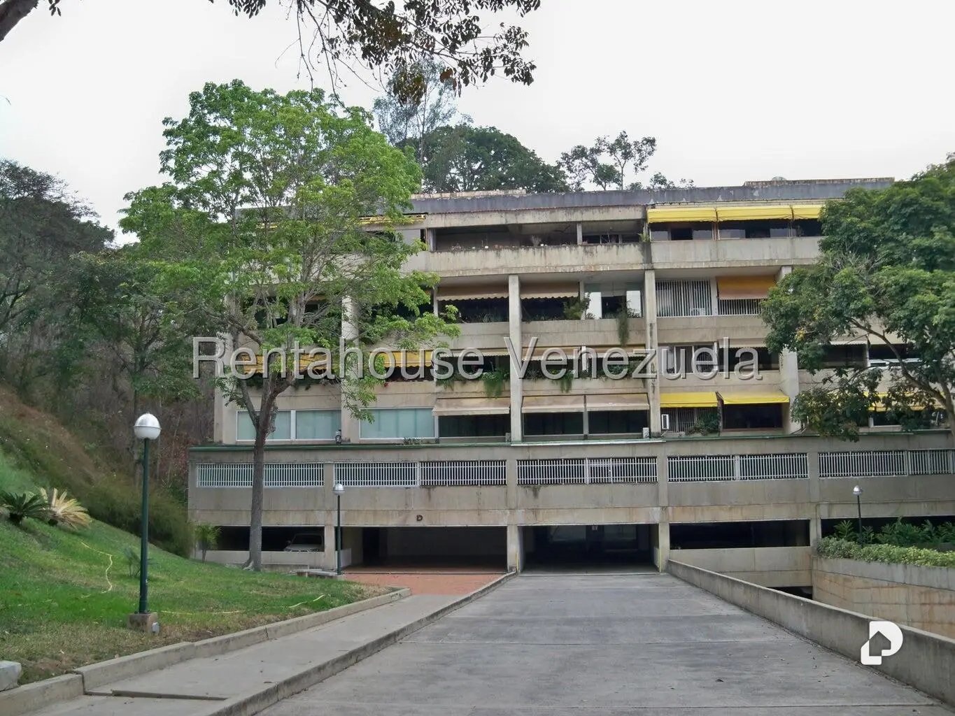 Apartamento en El Cafetal, Caracas – 24