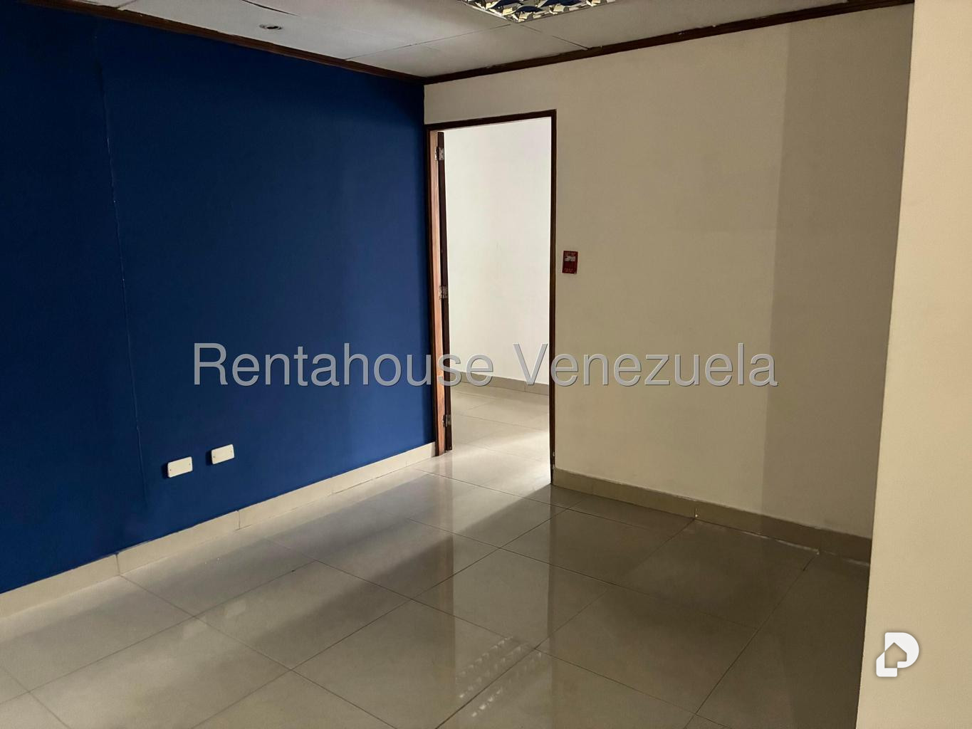 Oficina en Campo Alegre, Caracas – 11