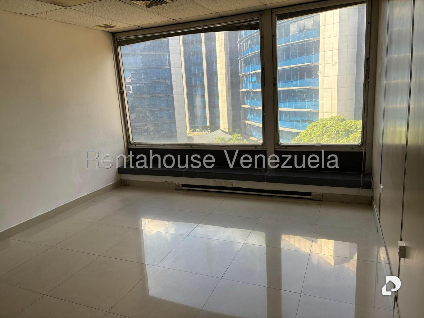 Oficina en Campo Alegre, Caracas – 9