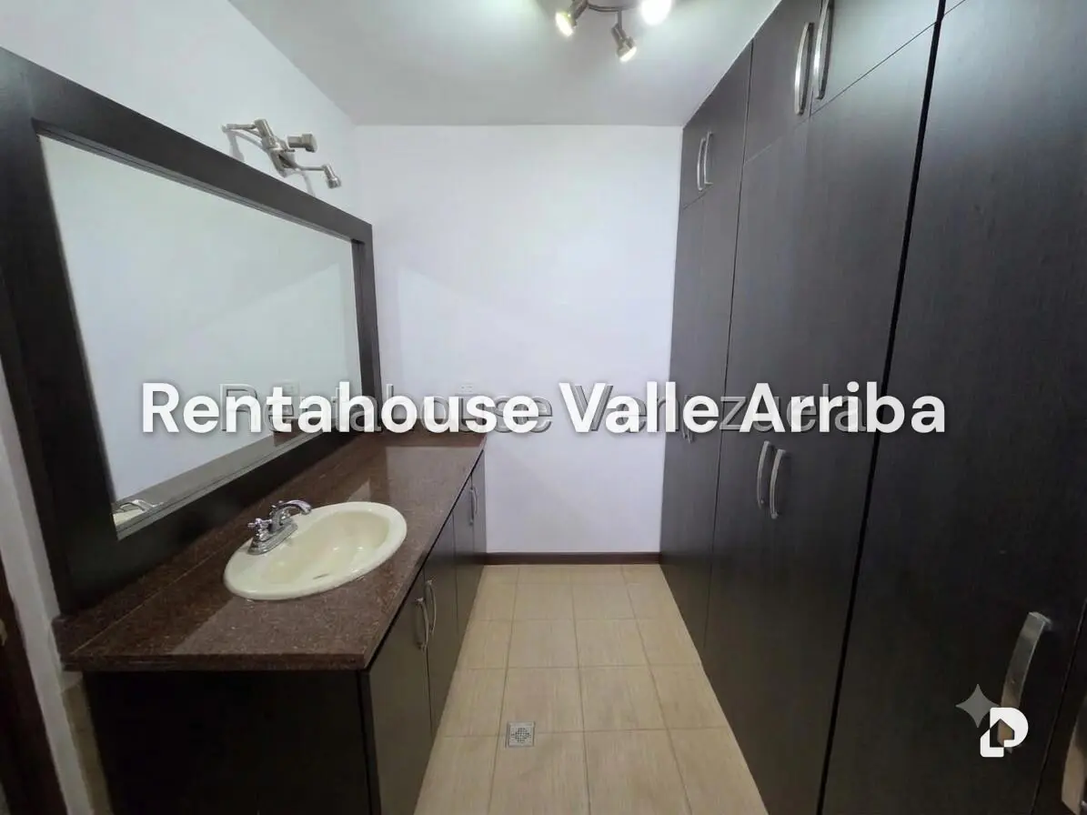 Apartment in Los Naranjos (del Cafetal), Caracas – 16