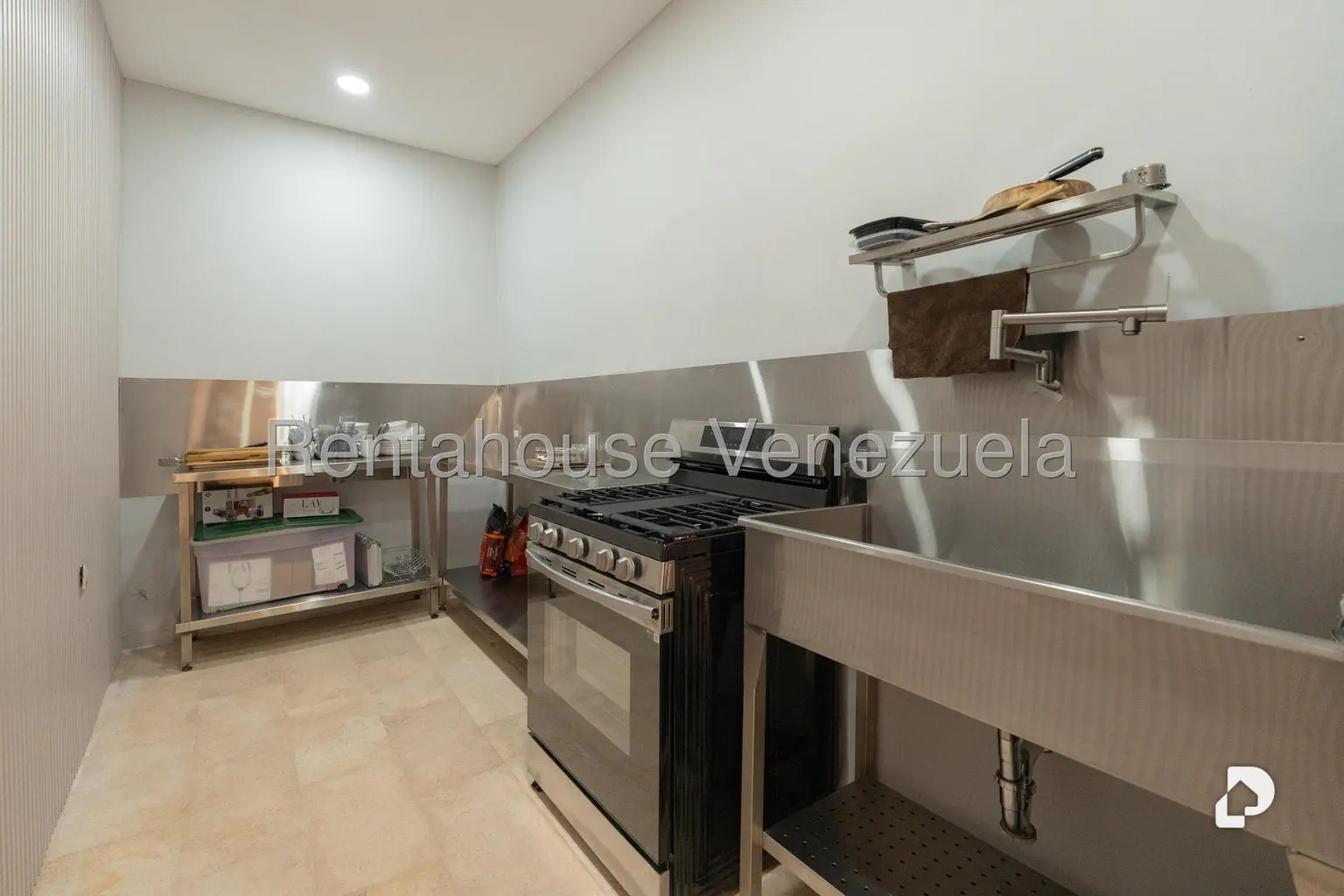 Casa en Prados del Este, Caracas – 9