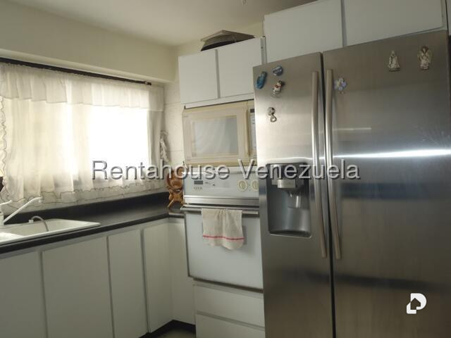 Apartamento en Lomas de Prados del Este, Caracas – 12