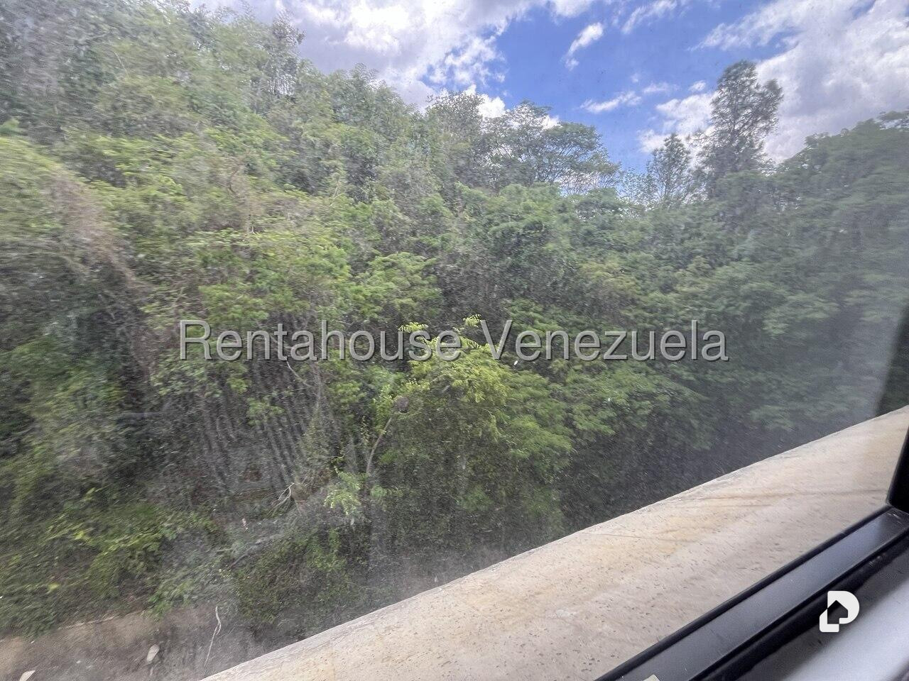 Oficina en Los Samanes, Caracas – 13
