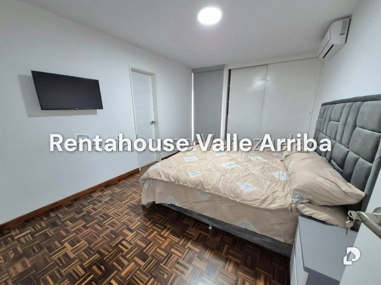 Apartamento en Los Palos Grandes, Caracas – 22