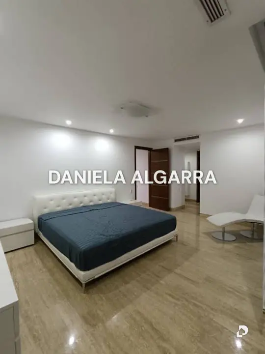 Townhouse en B. 13 de Septiembre, Valencia – 13