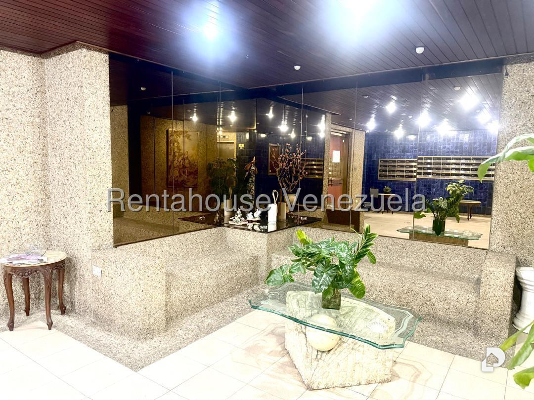 Apartamento en San Bernardino, Caracas – 23