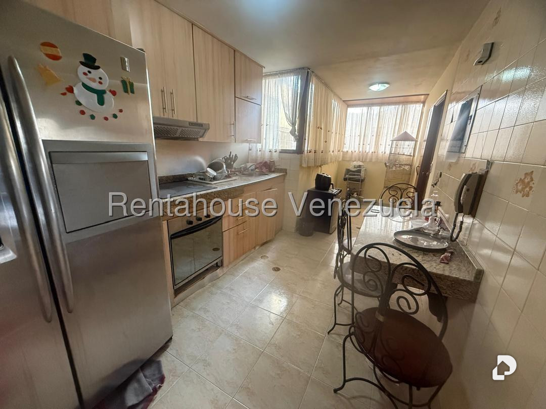 Apartamento en San Bernardino, Caracas – 11