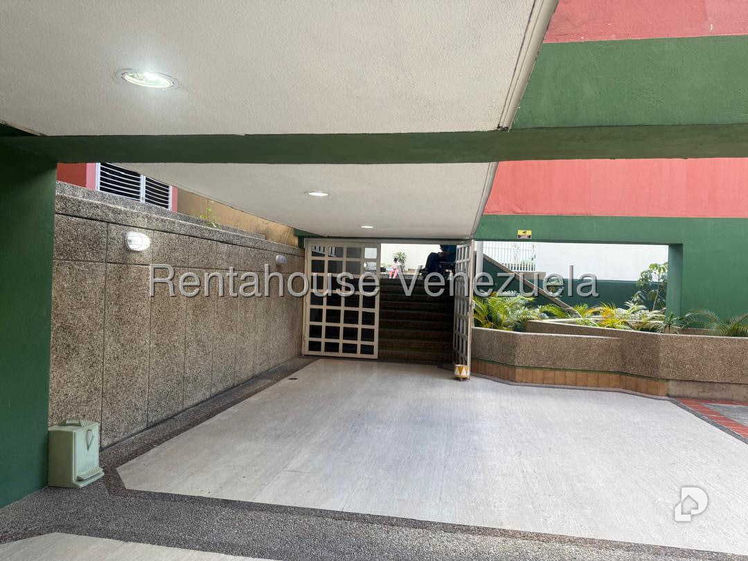 Apartamento en San Bernardino, Caracas – 22