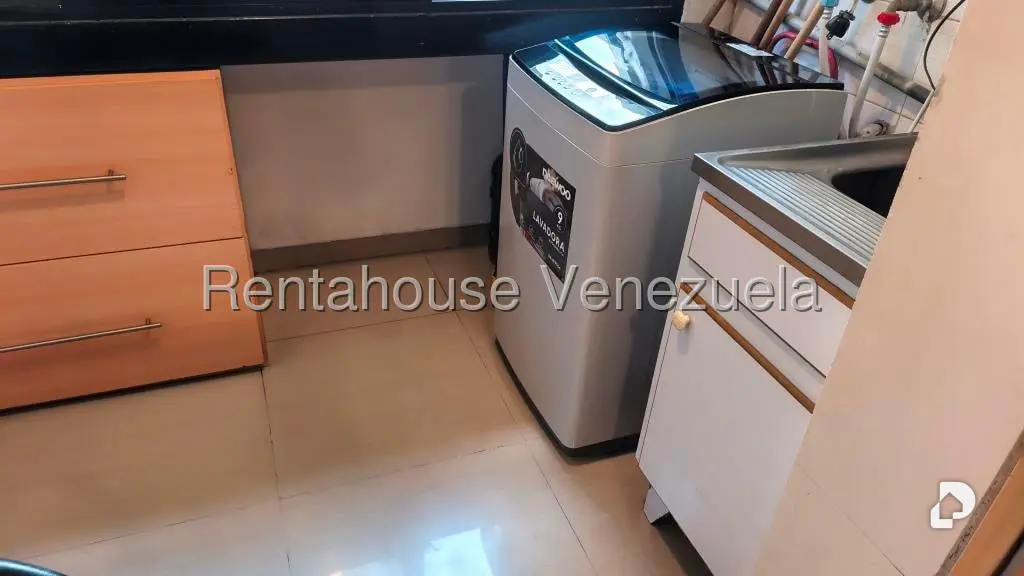 Apartamento en La Urbina, Caracas – 9